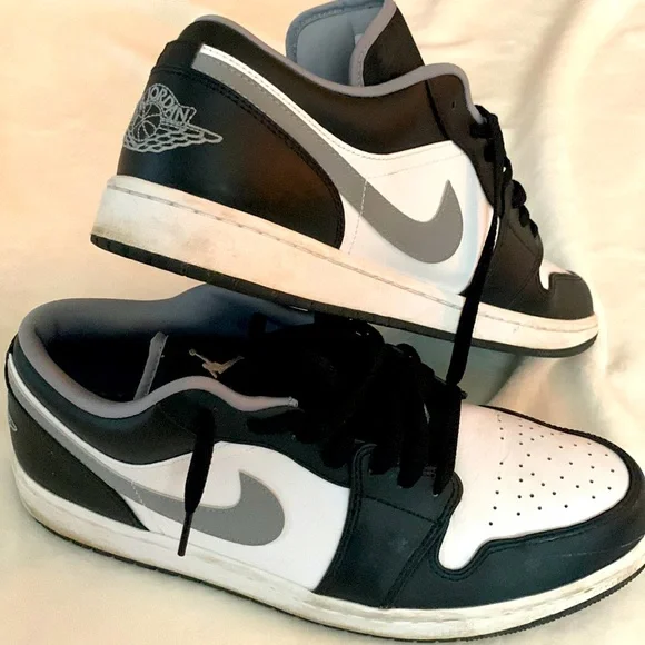 Jordan Low Shadow Black and White. Nike Air Jordan - Picture 1 of 11